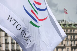 Flagge der WTO in Genf.